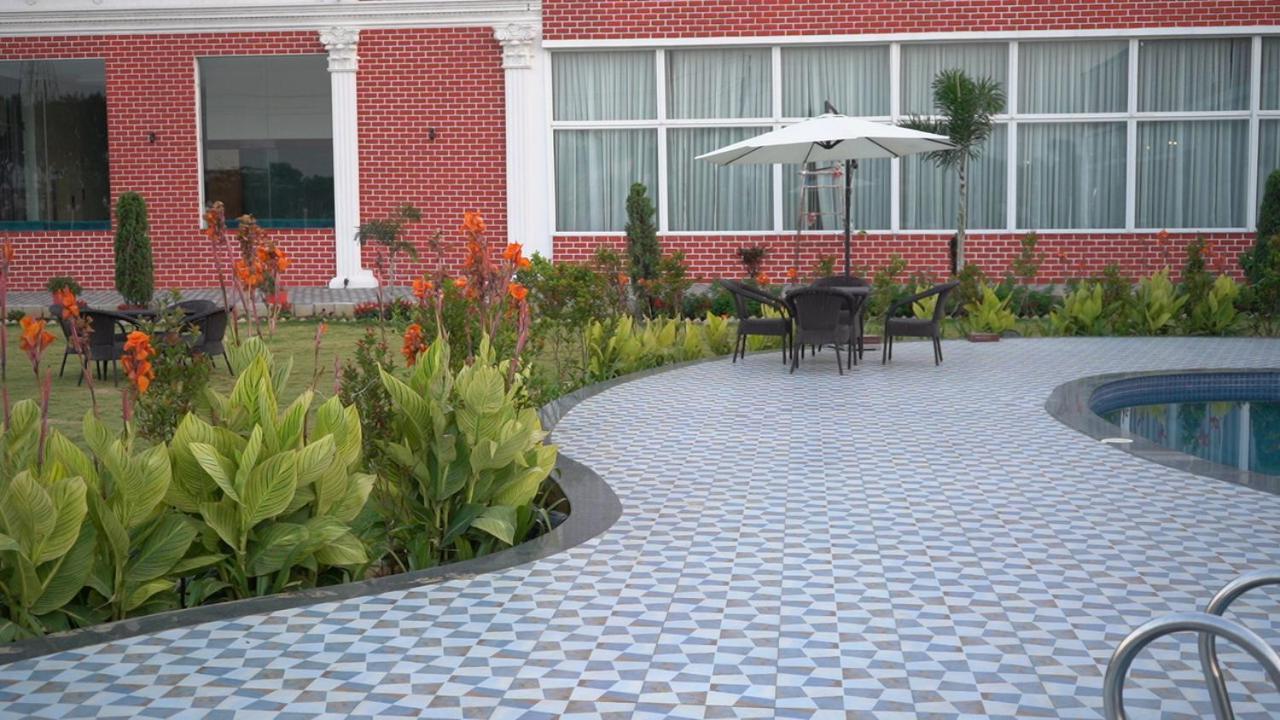 The Kamoda Resort Ambikapur Exterior foto
